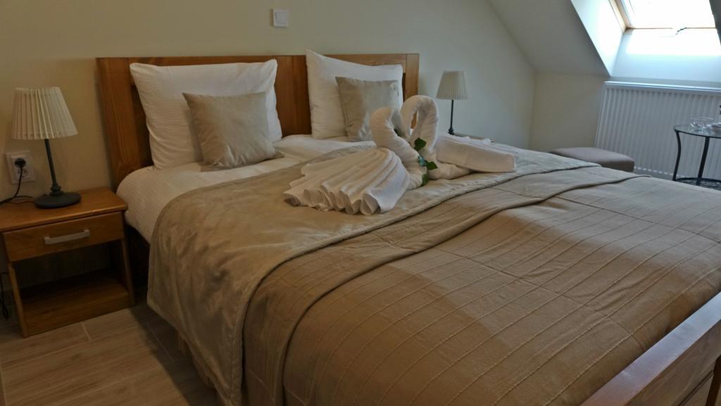 カロチャ Alice Panzio Gold Bed & Breakfast エクステリア 写真